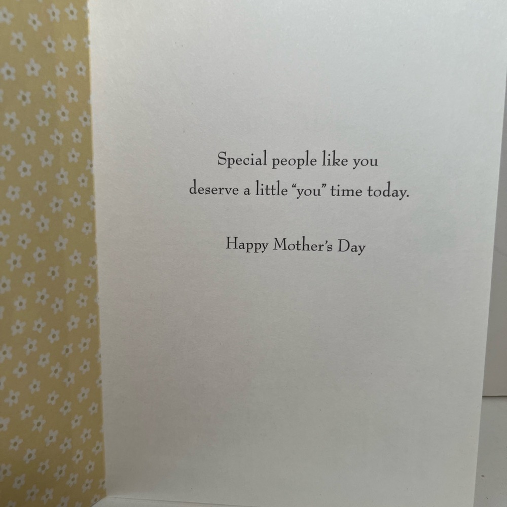 5 Happy Mother’s Day Hallmark Greeting Cards Butterflies Flowers Dog Spa Hearts - Picture 11 of 12